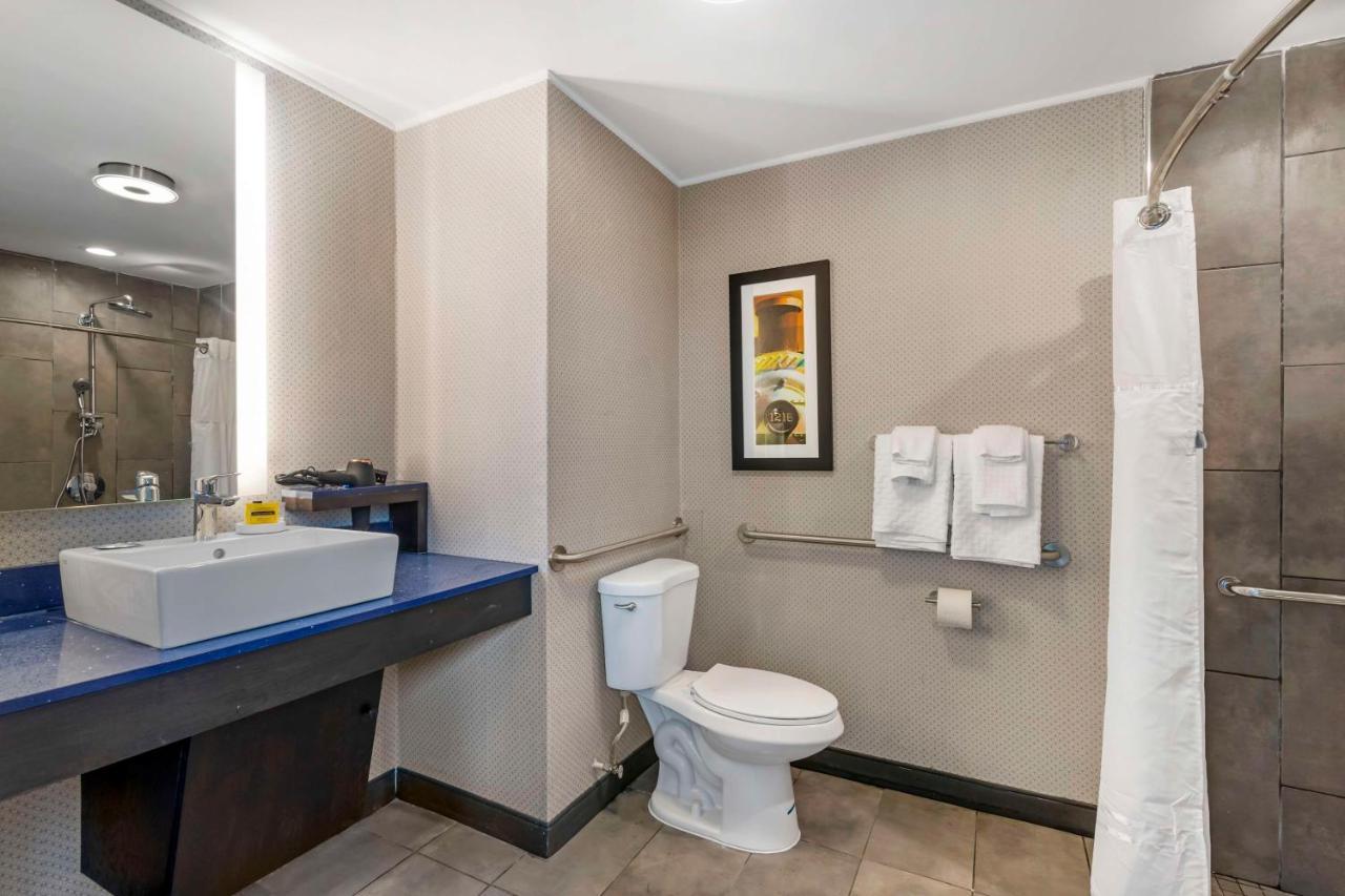 Glo Best Western Pooler - Savannah Airport Hotel Exterior photo
